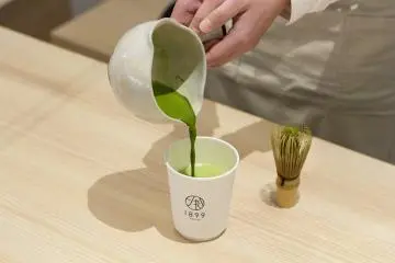 Making of 'Rich Matcha Latte' (Photo: Hotel 1899 Tokyo )