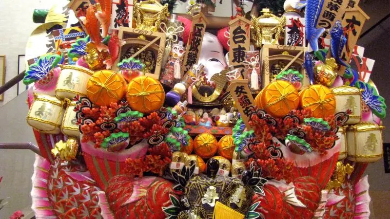Kazari-kumade - Culture - Japan Travel