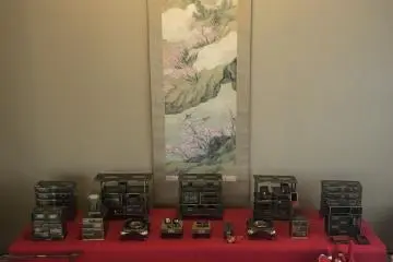 Miniature lacquer ware display in alcove (Tokonoma)