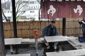 Yufuin station: foot bath