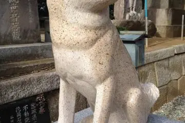 Statuary in the forecourt of the temple