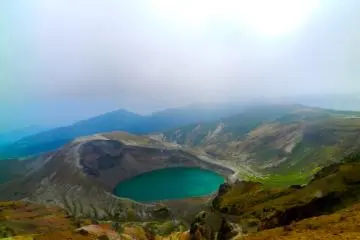 The colours of the lake.