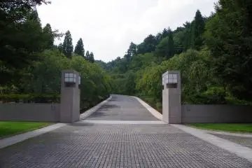 Initially the way has nothing special - only a slightly slated grey path surrounded by greenery.