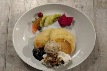 The Heavenly Pancakes are available at Tokyo and Kyoto's Ain Soph locations 