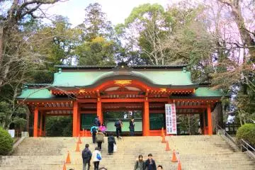 The central gate
