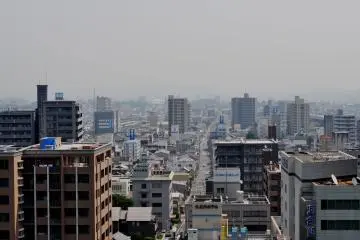 The castle used to be one of the greatest in the Edo period, but most of its structures were destroyed during World War II bombings.