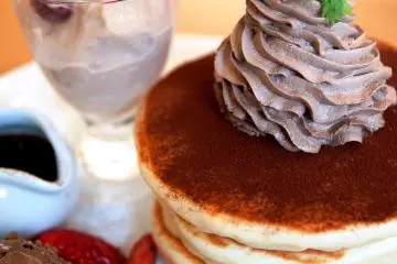 <p>Banana Chocolate Pancakes</p>