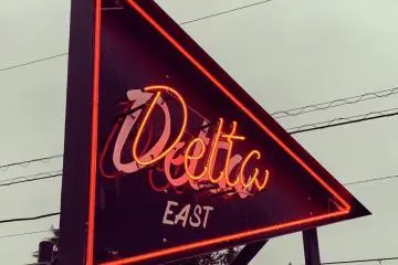 A slice of America by Higashifussa Station