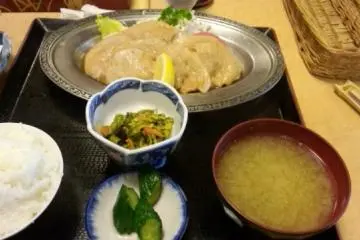 The ginger pork set provides a generous portion