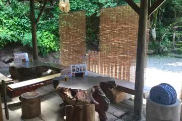 Outdoor seating.