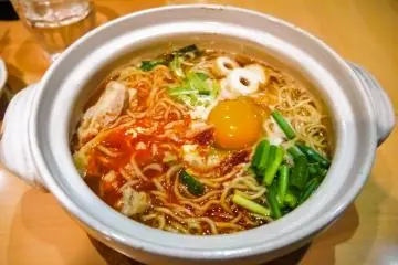 Nabeyaki ramen (image intensity lowered)