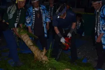 Festival is over, bring out the chainsaw...