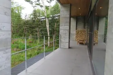 Upper balcony from the reception area