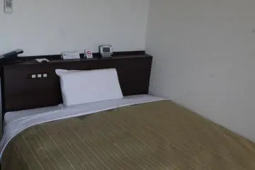 <p>ห้องเดี่ยวที่โรงแรมเกียวโตพลาซ่าที่ห่างจากสถานีเจอาร์โตเกียวเพียงเล็กน้อย</p>