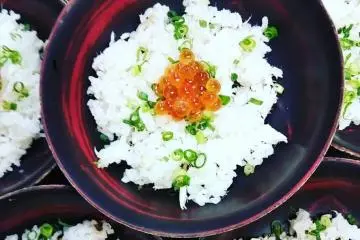 Fish eggs and rice.