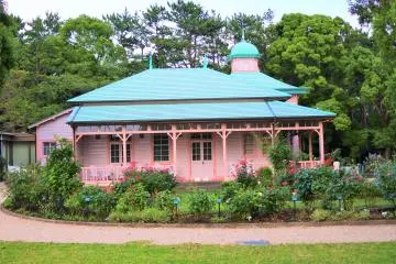Gallery image