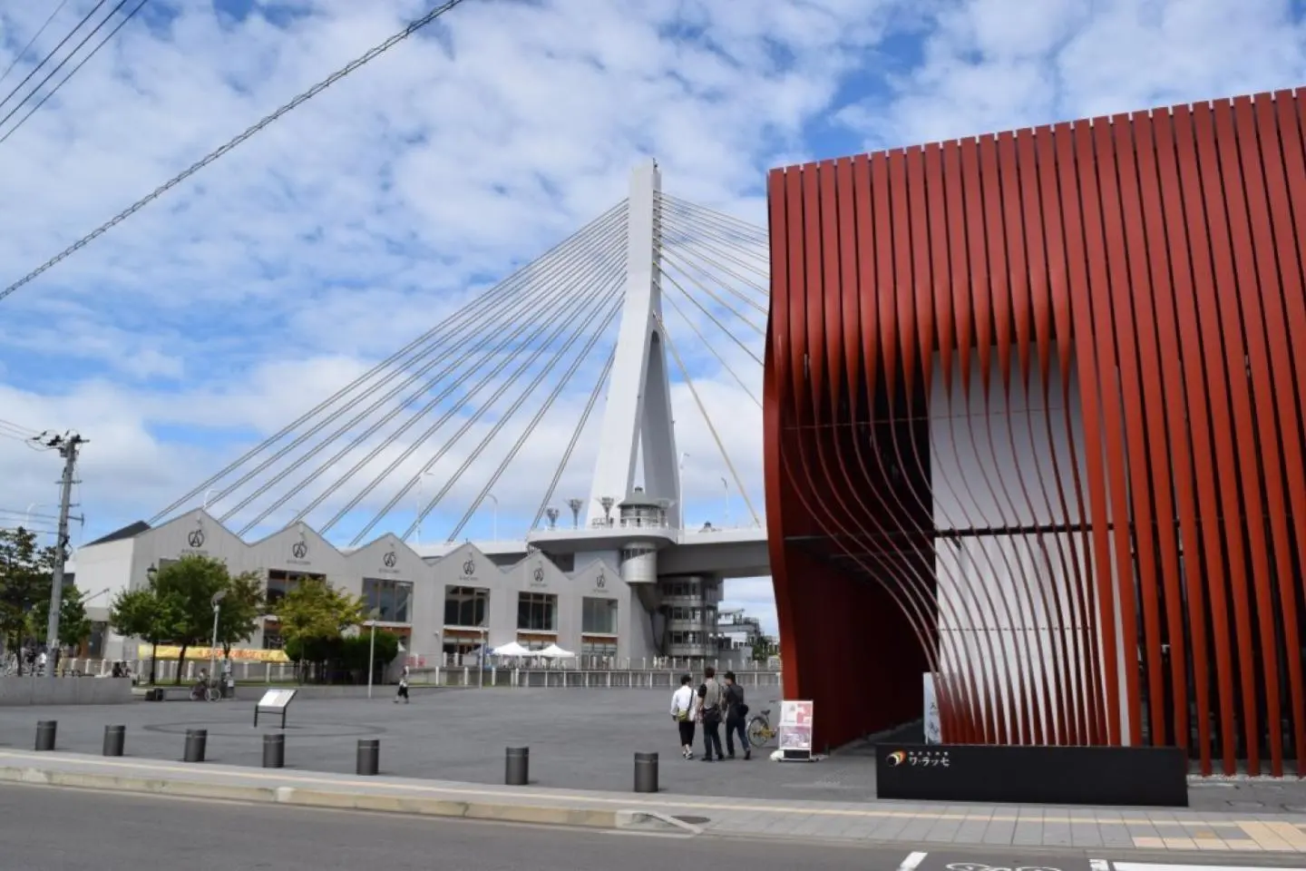 The exterior of the Nebuta Museum Wa Rasse (저작권: Kim B / JT)
