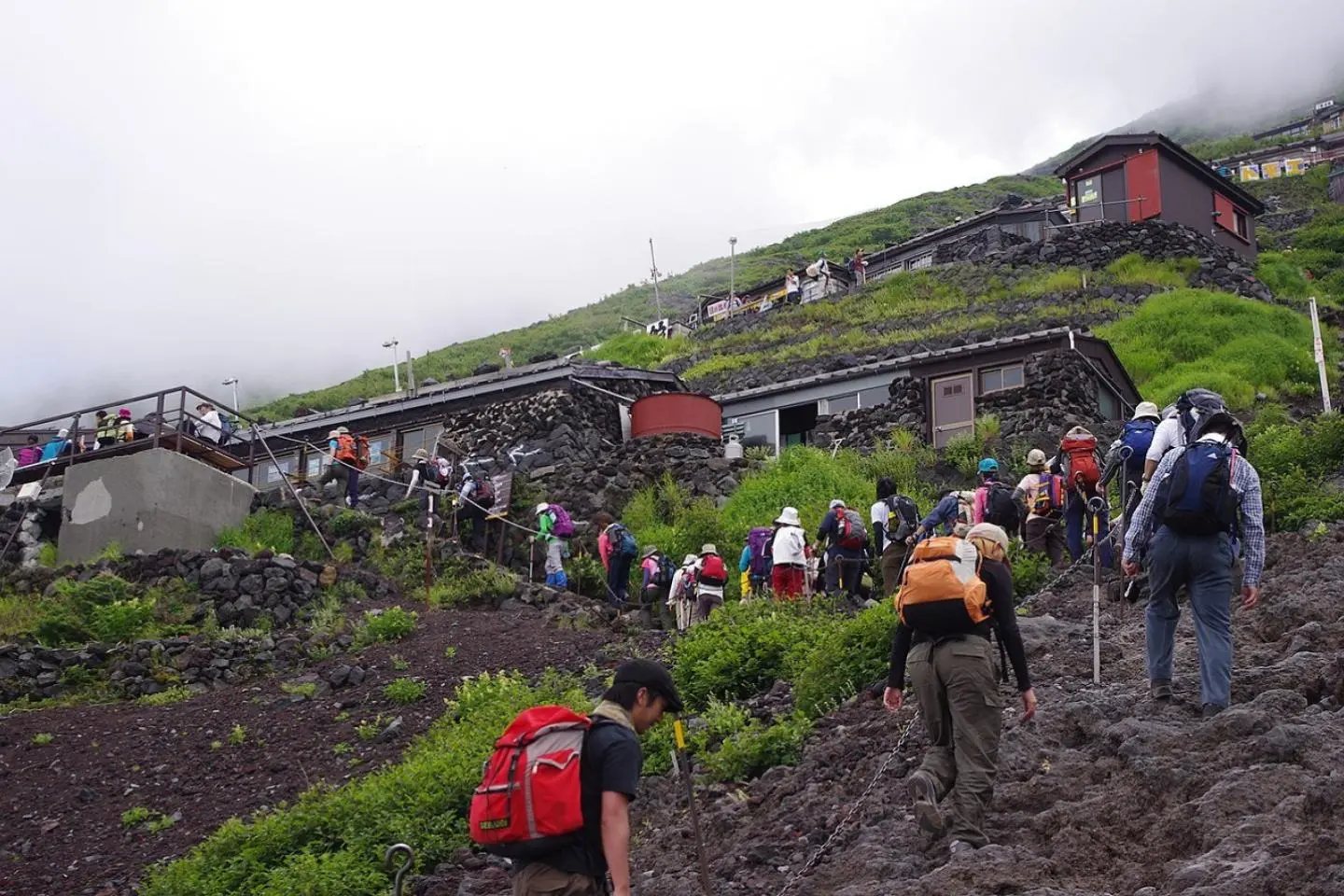 Climbing Mt. Fuji for 2020 is a no-go (저작권: Jakub Halun / CC BY-SA 2.0)