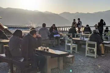 Enjoying breakfast after bathing