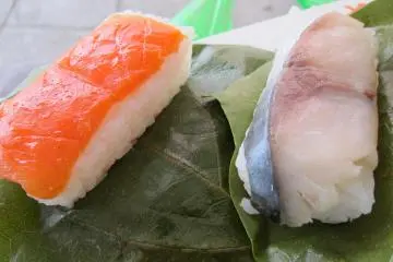 Kakinoha zushi