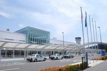 The exterior of the airport (Photo: <a href="https://commons.wikimedia.org/wiki/File:Fujisan-Shizuoka_airport,Makinohara-city,Japan.jpg" target="_blank" rel="noreferrer noopener nofollow">katorisi / CC By SA 3.0</a>)