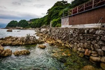 토라야 해변