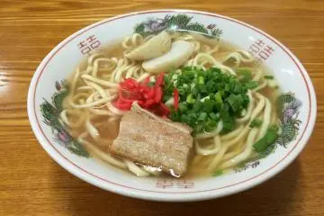Okinawa soba, Okinawa (Photo: <a href="https://www.flickr.com/photos/nubobo/25397109782/" target="_blank" rel="noreferrer noopener nofollow">nubobo</a> / <a href="https://creativecommons.org/licenses/by/2.0/" target="_blank" rel="noreferrer noopener nofollow">CC BY 2.0</a>)