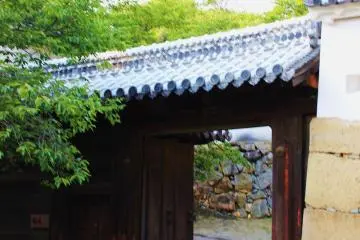 I wouldn't want to storm through the many gates and doors of Himeji Castle