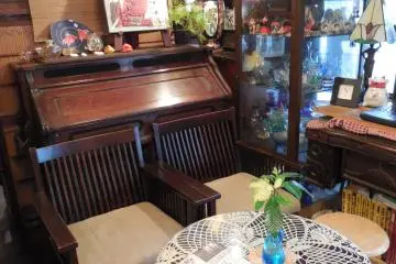 A small space by the entrance