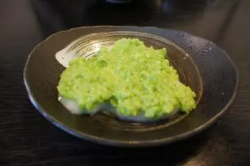 Zunda mochi (Photo: <a href="https://www.flickr.com/photos/zenjiro/6898721484" target="_blank" rel="noreferrer noopener nofollow">zenjiro</a> / <a href="https://creativecommons.org/licenses/by/2.0/" target="_blank" rel="noreferrer noopener nofollow">CC BY 2.0</a>)