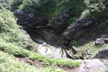 A scenic canyon on the way up