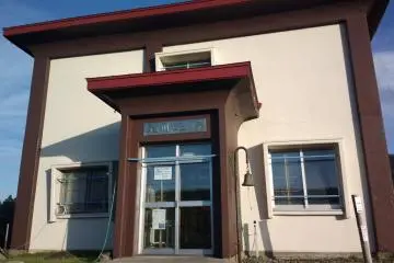 The lodge at the base