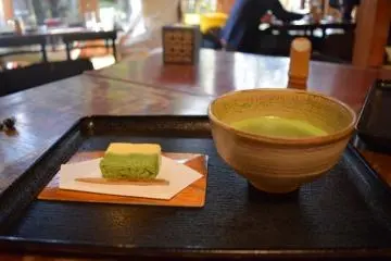 Matcha and wagashi at Kosoan