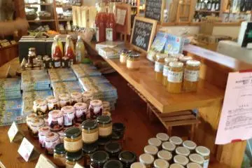 Jams, curry, and sauces