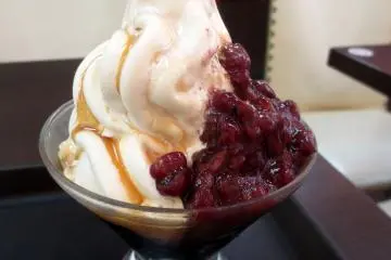 The delicious coffee jelly anmitsu with vanilla ice cream