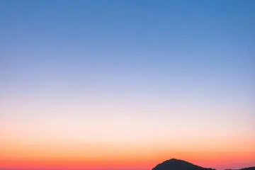 At this time of the day sky and sea change colors by the minute and you don't even have a time to blink!