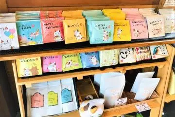 Some cute local products... perfect for gifts!