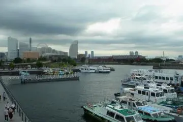 A view from the promenade; a cloudy sky hangs over Minato Mirai