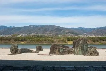 四国八十八景、美馬市の本楽寺