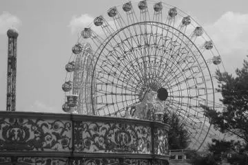 <p>ฟูจิ-คิวเป็นสุดยอดสวนสนุกที่มีเครื่องเล่นทุกประเภท</p>