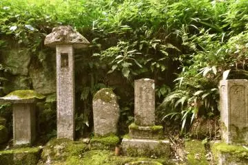 Rows of little stone markers all up the mountain.