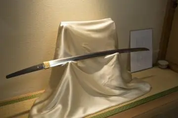 I was told this sword was from Kamakura period (鎌倉時代, 1185–1333) and would cost somewhere in the region of ¥2,000,000 (Photo: Jason Carter)