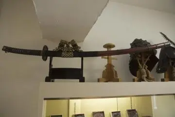 A sword of such length immediately made me think of Toshiro Mifune's extravagant charter in Seven Samurai.