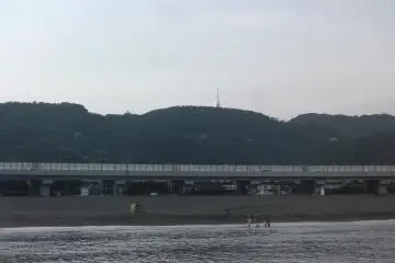 <p>วิวของภูเขามองจากท่าเรือโอะอิโซะ</p>