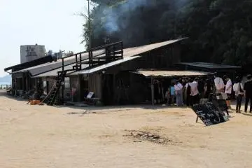 The factory Tottan usually offers salt-making experiences for visitors.