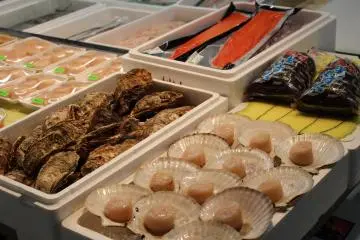 Pick and choose your own toppings for your kaisendon