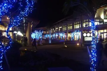get atmospheric in the blue lights