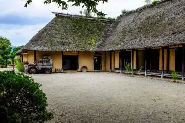 The beautifully maintained grounds of Densho-en Park