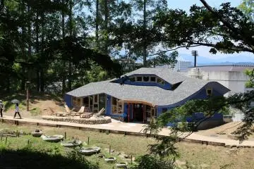 Gallery image