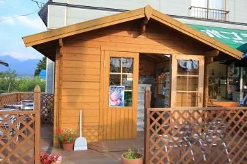 Gallery image